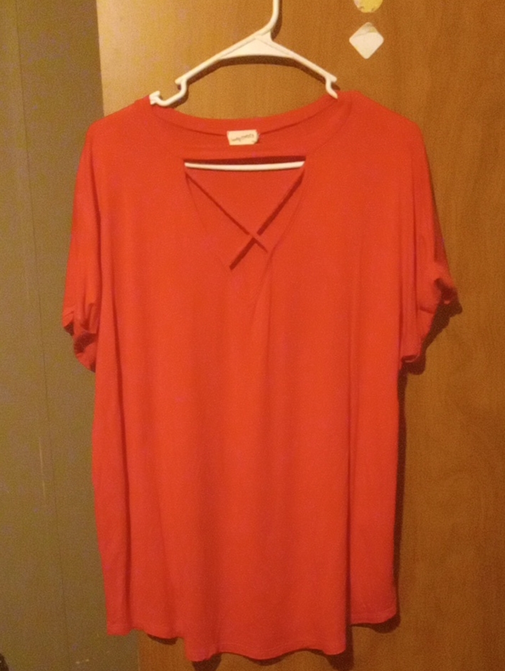 Women's Pink Short-Sleeve V-Notch Top with Crisscross Detail